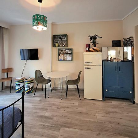 Cozy & Stylish Eastside Apt. เทสซาโลนิกิ ภายนอก รูปภาพ